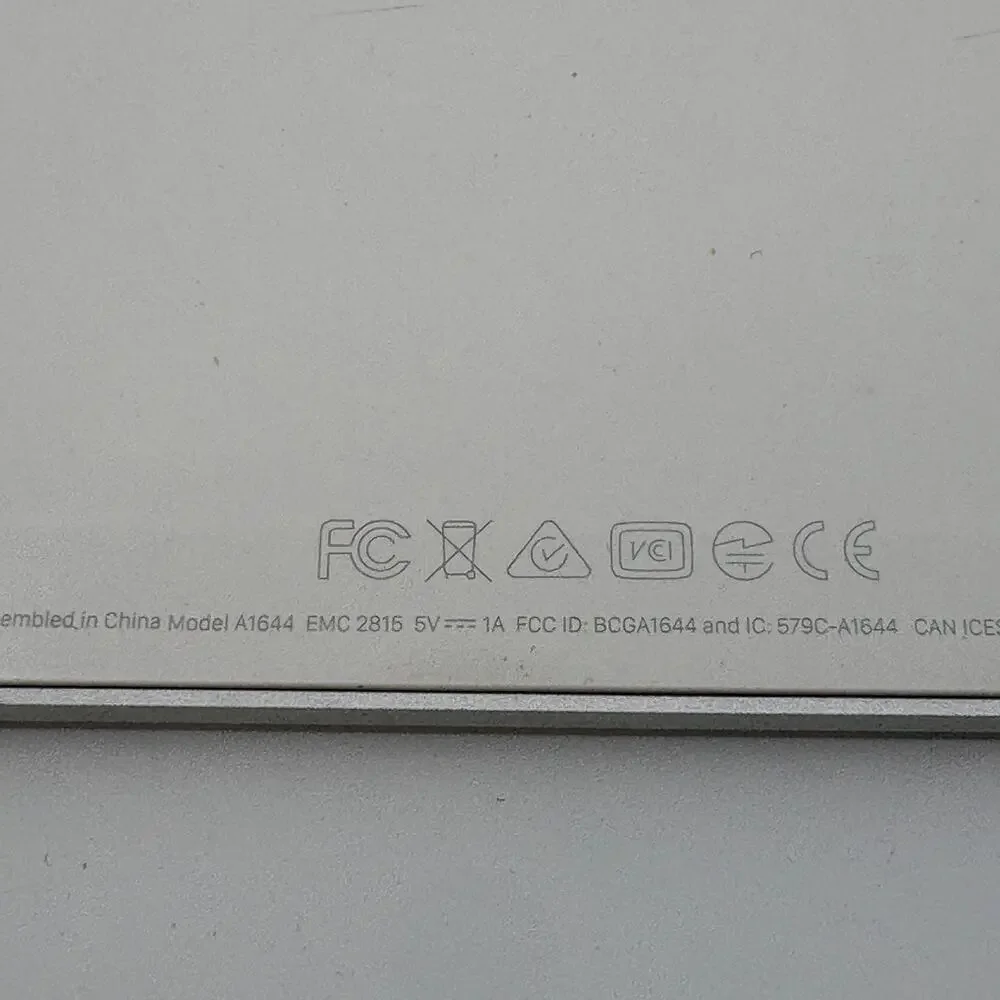 Apple Magic Keyboard A1644 Wireless Bluetooth Keyboard Silver White